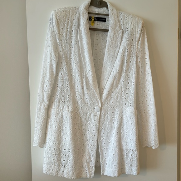 Zara Eyelet white blazer - Picture 2 of 9